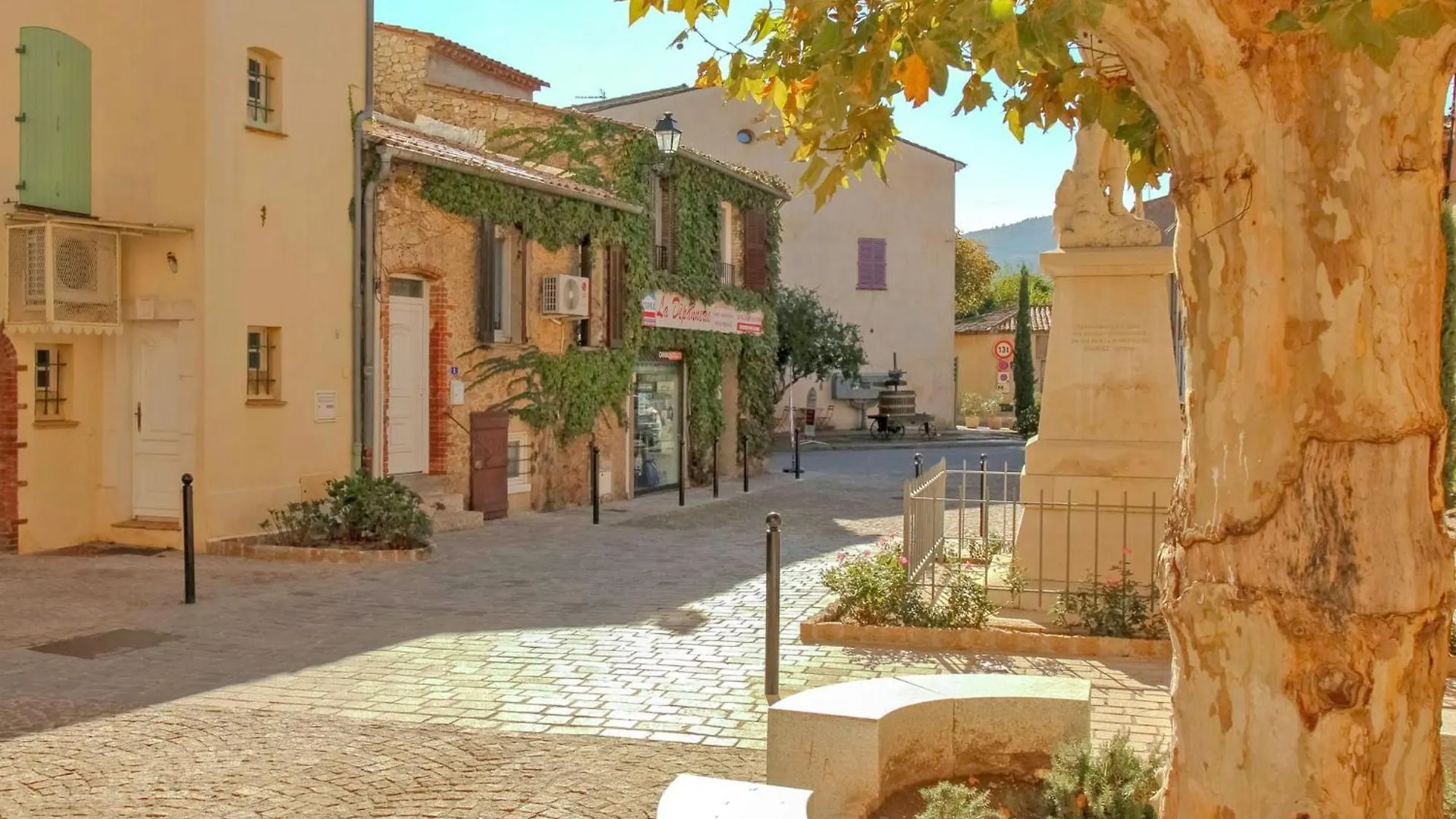 Holiday home Claudins Villa Le Plan-de-la-Tour France